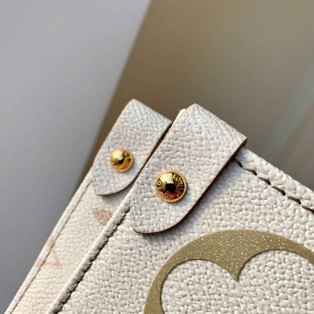 LOU ONTHEGO PM TOTE BAG