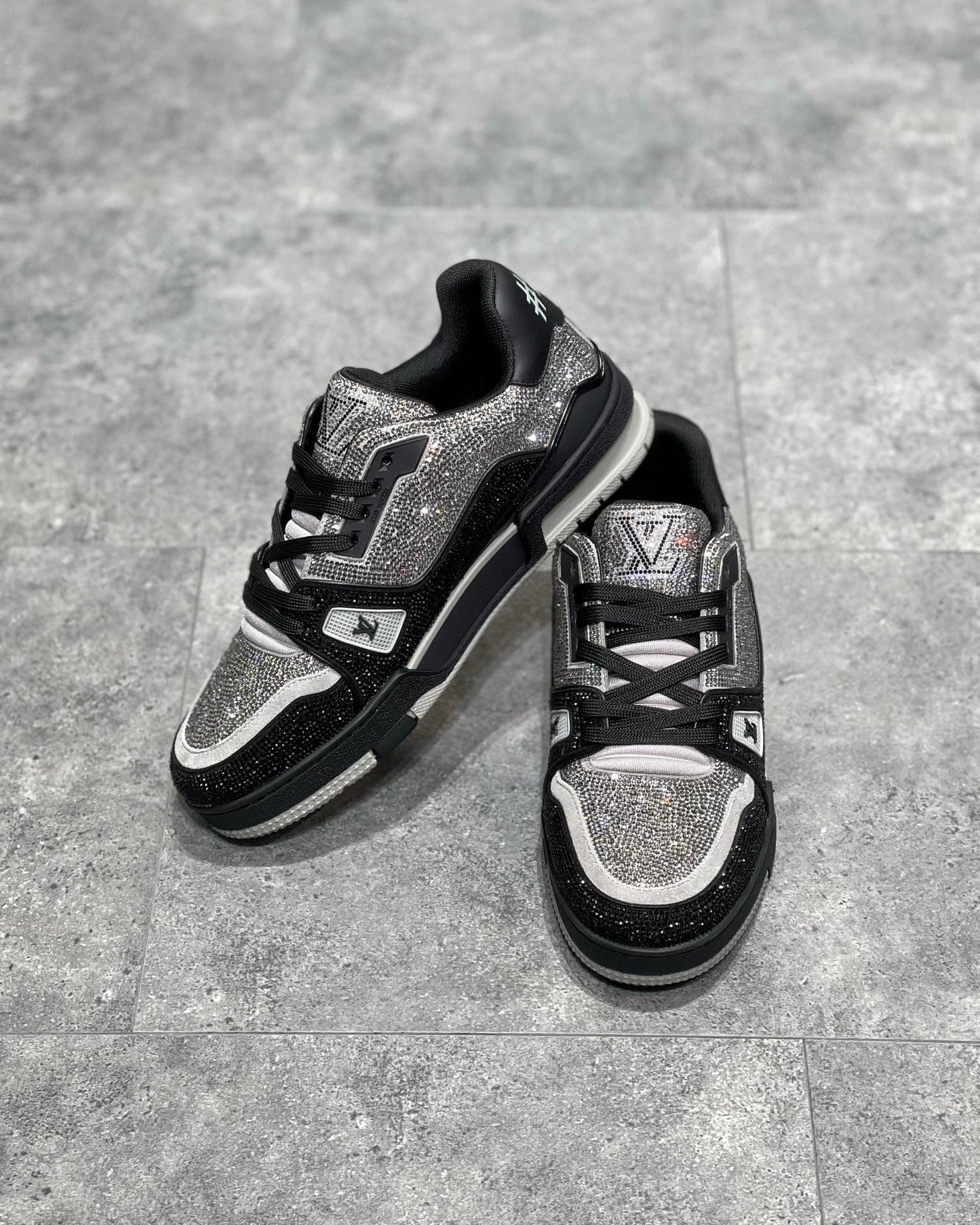 LOU TRAINERS