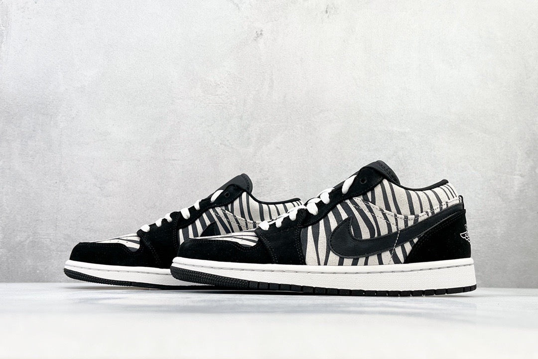 JORDAN 1 LOW ZEBRA