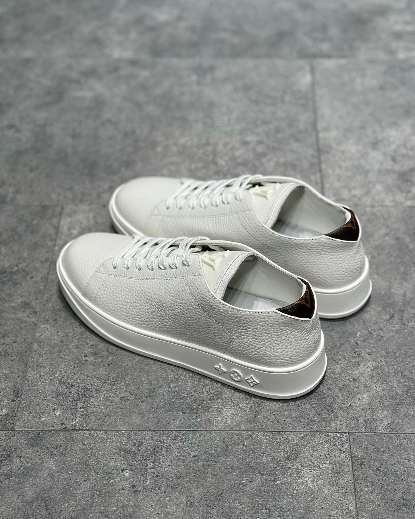 LOU RESORT TRAINERS