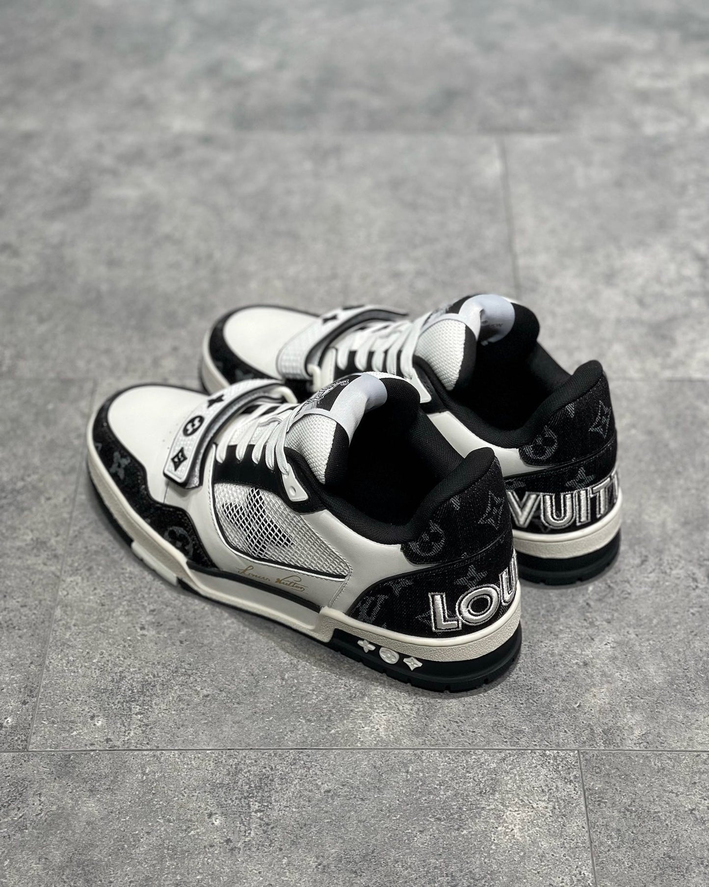 LOU TRAINERS