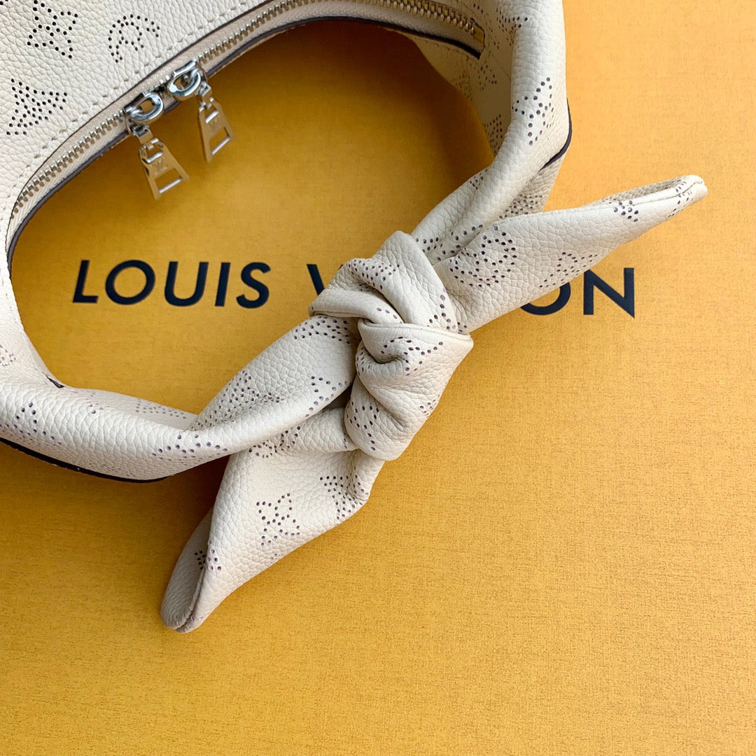 LOU WHY KNOT PM BAG