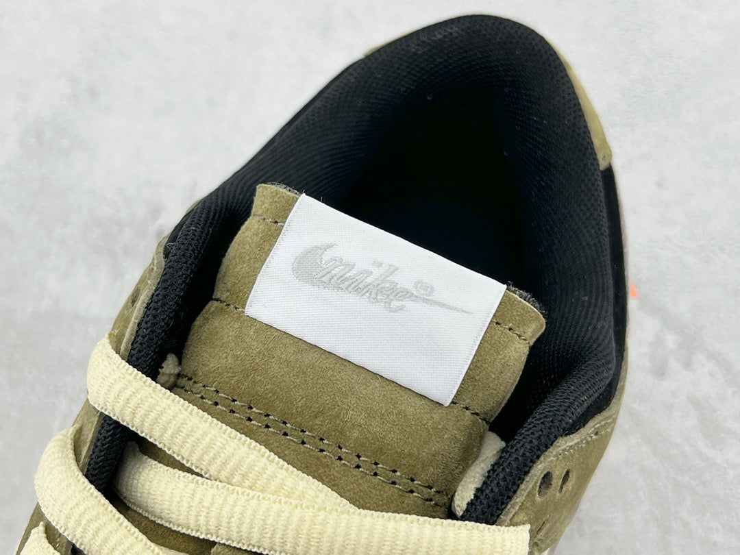 DUNK LOW x OTOMO KATUSHIRO