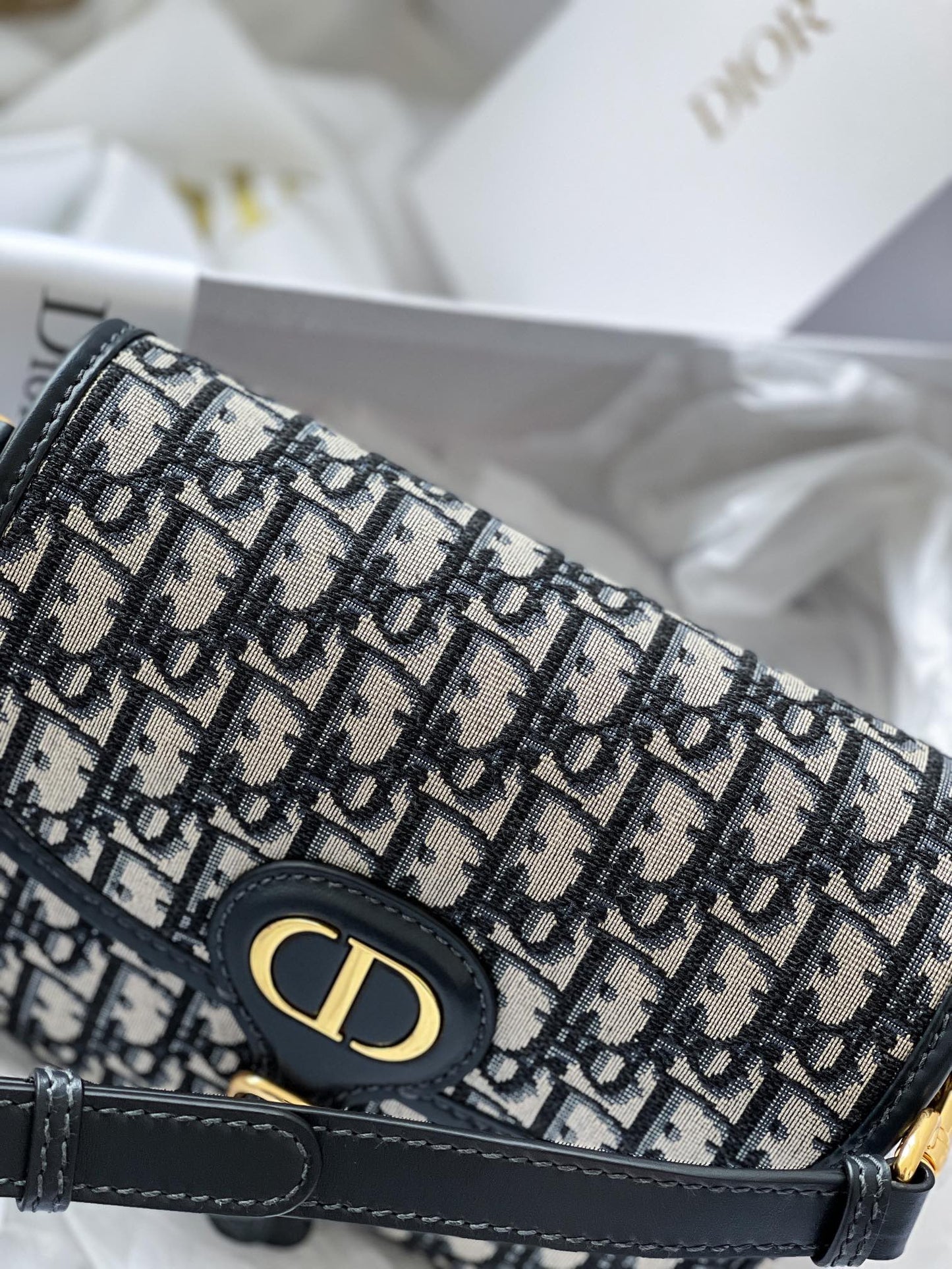 CD MEDIUM BOBBY BAG