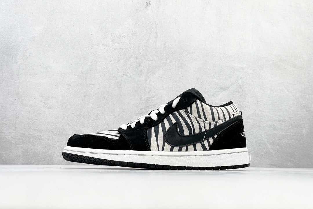 JORDAN 1 LOW ZEBRA