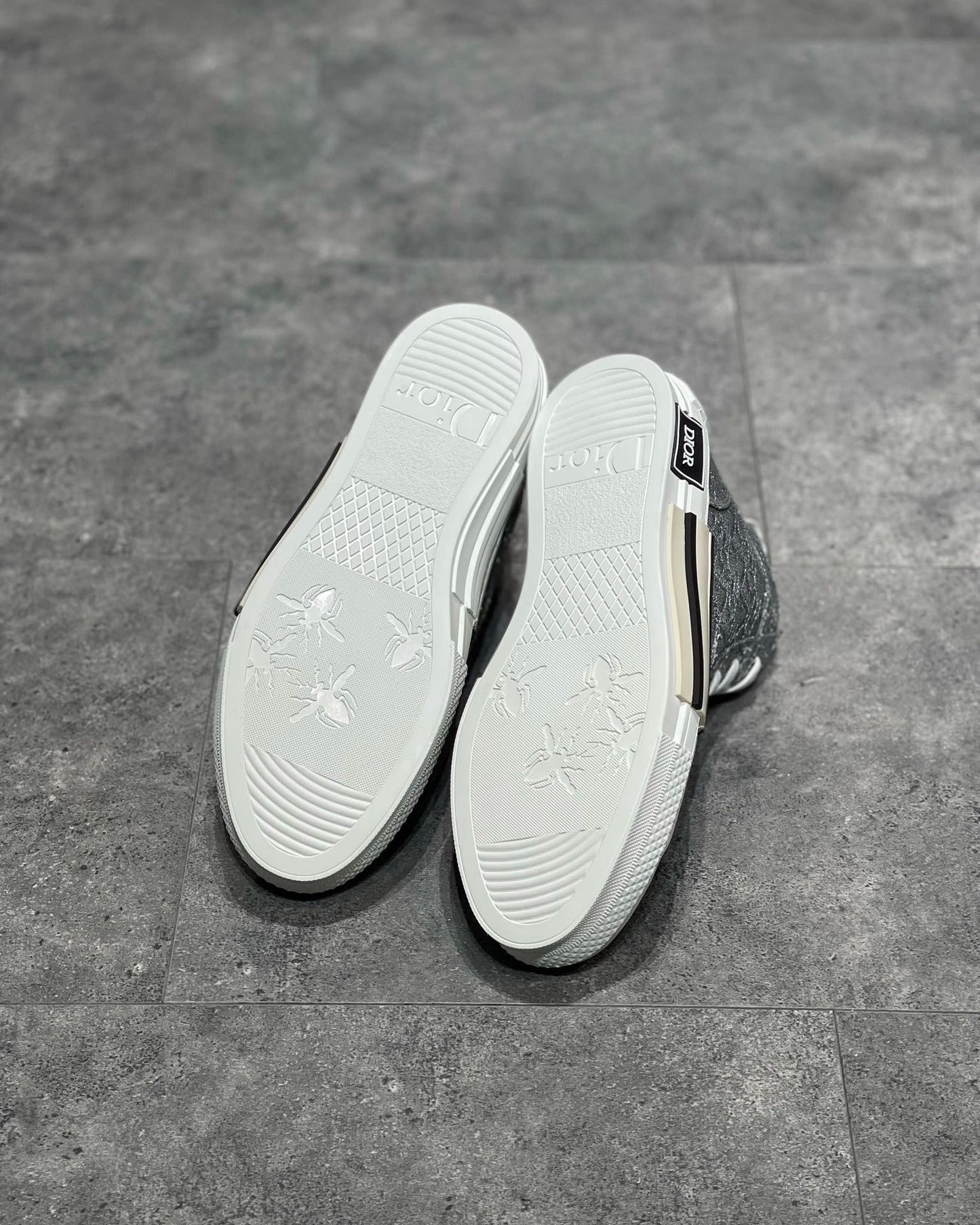 CD B23 SNEAKERS