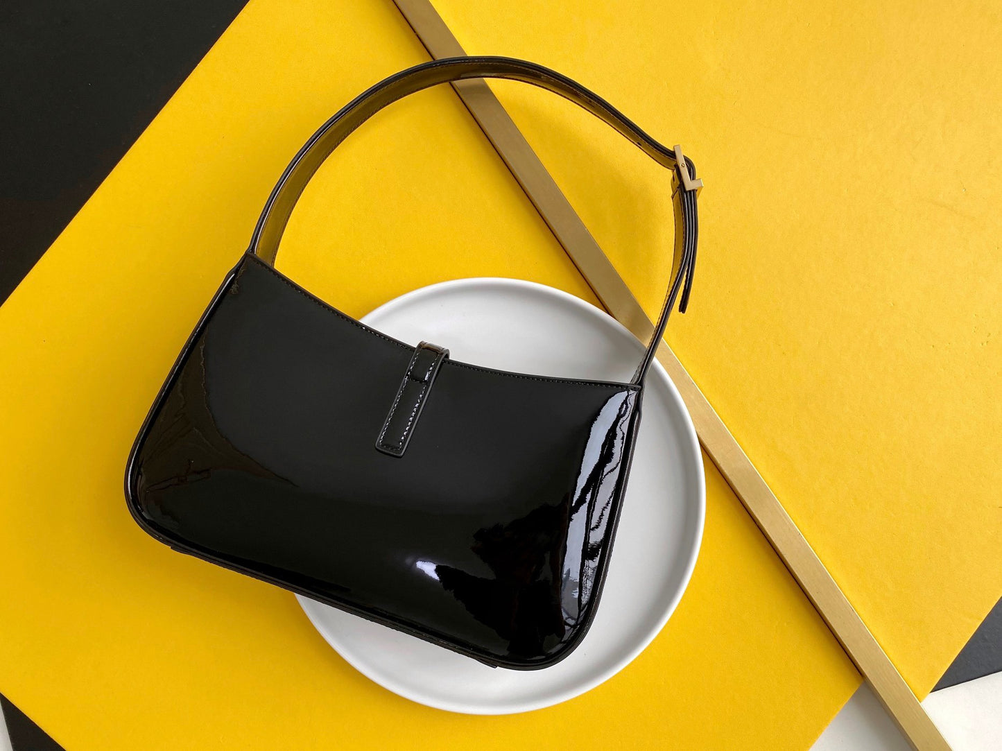 SL LE 5 A 7 HOBO BAG