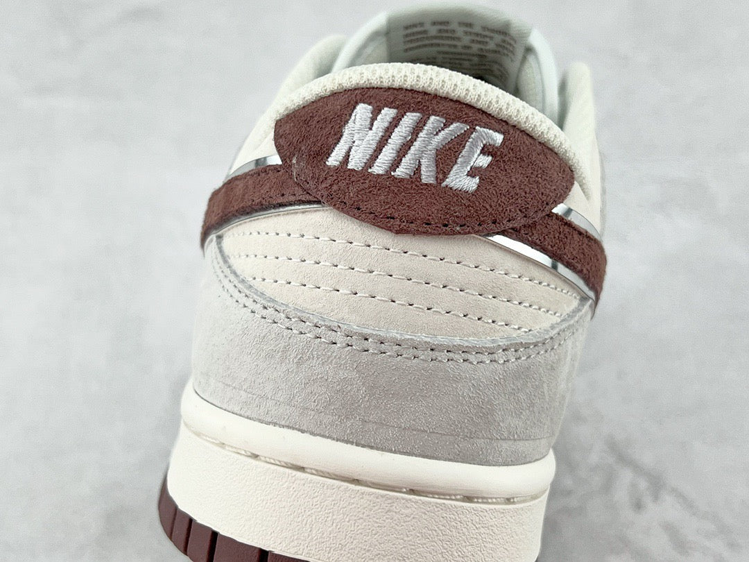 DUNK LOW x OTOMO KATUSHIRO