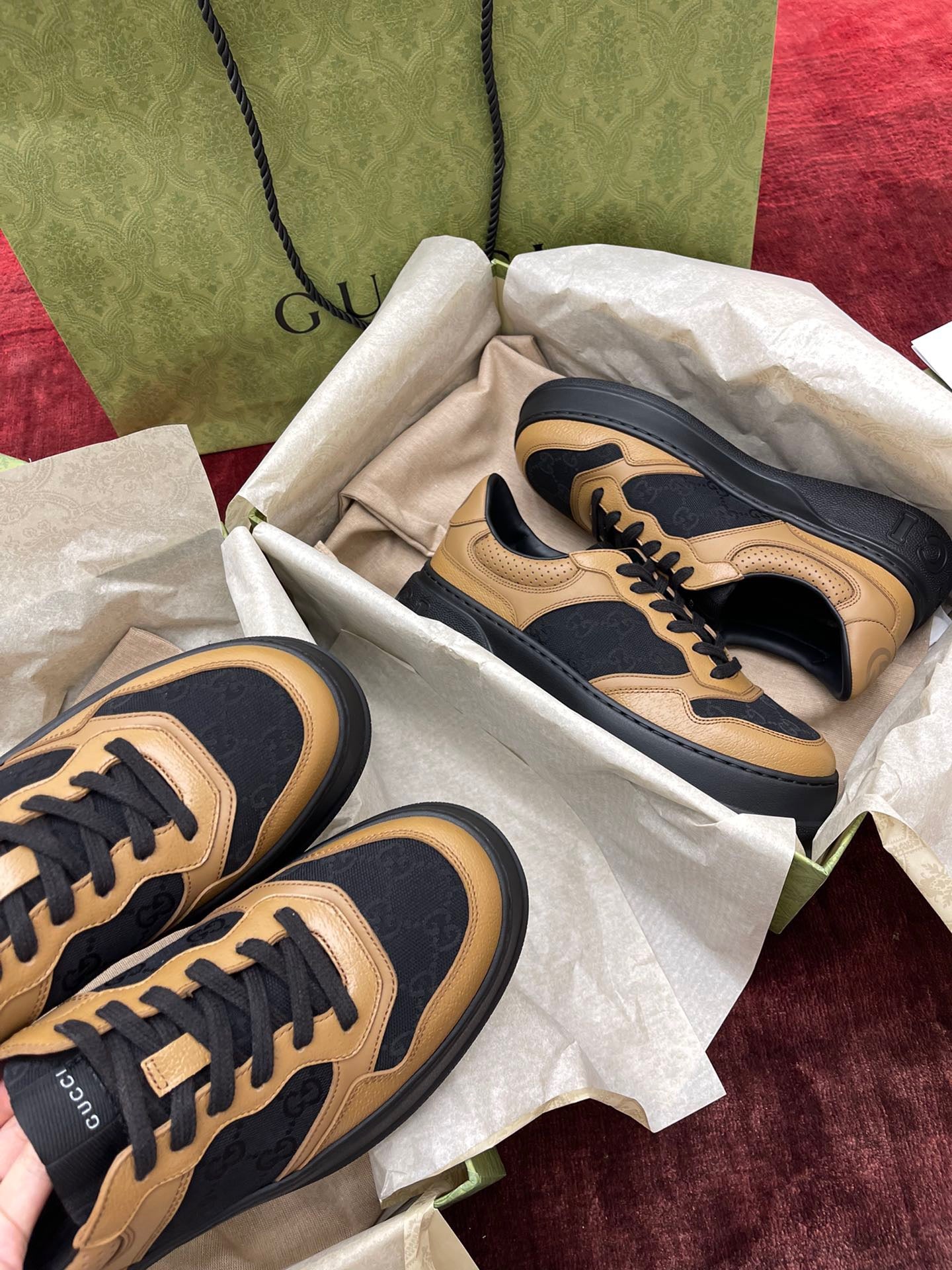 GG SUPREME TRAINERS