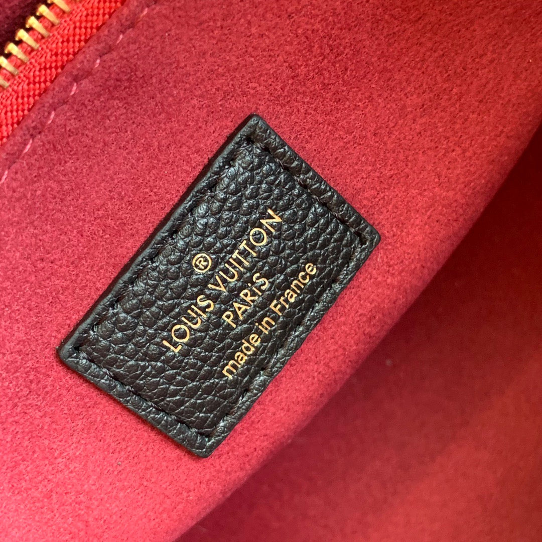 LOU ONTHEGO PM TOTE BAG