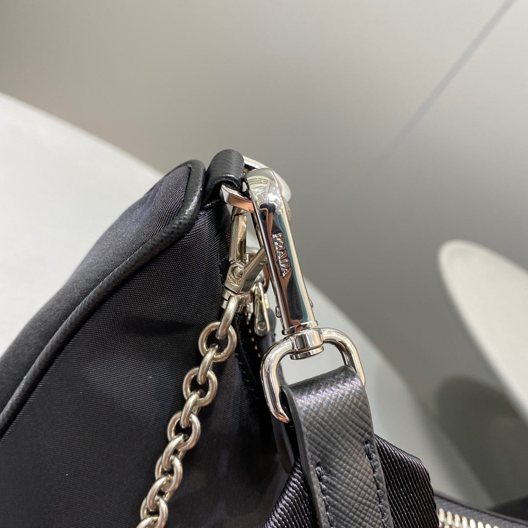 PD NYLON RE-EDTION 2005 BAG