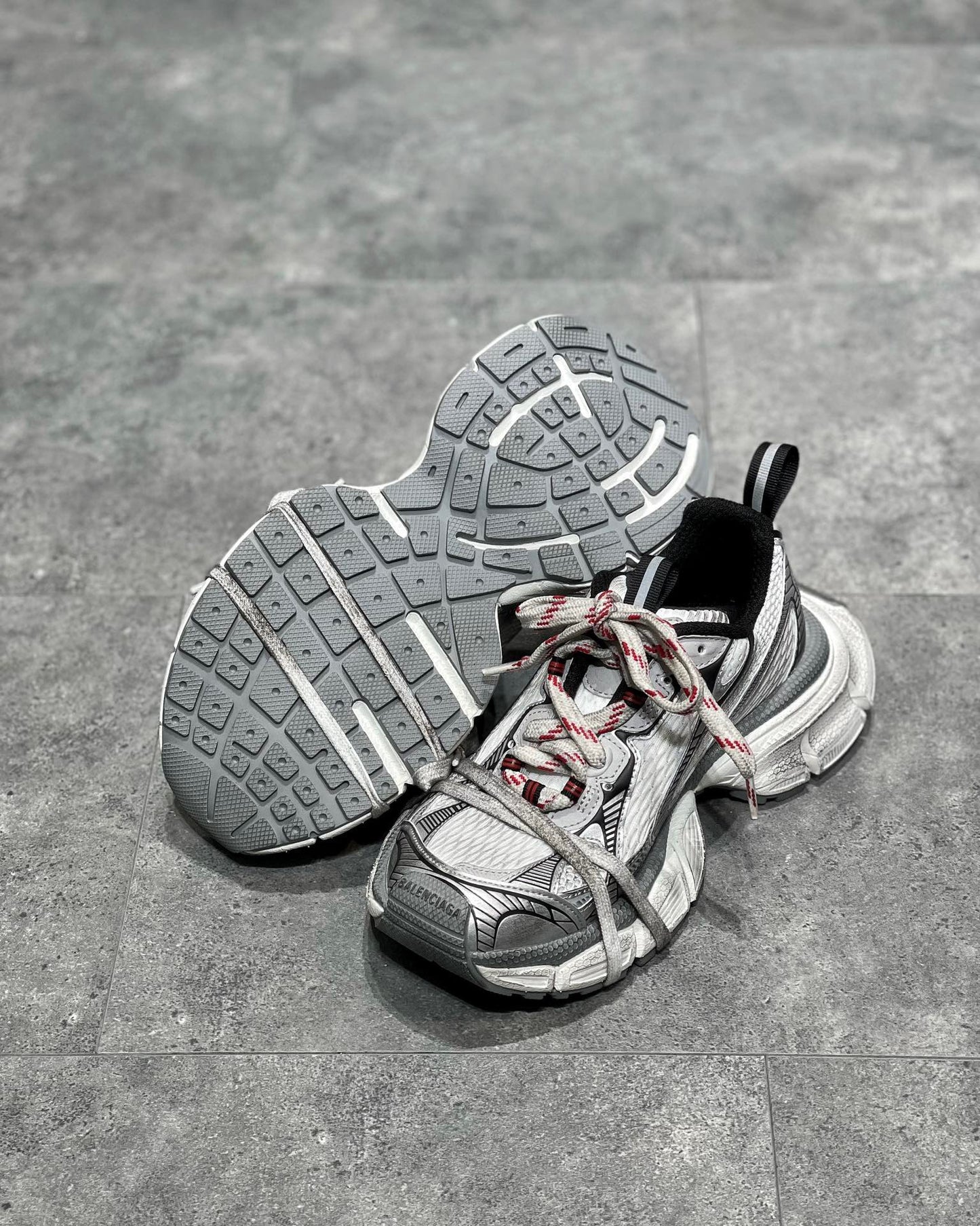 BAL 3XL TRAINERS