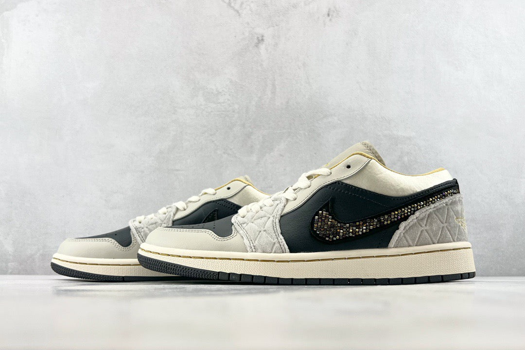 JORDAN 1 LOW SWOOSH
