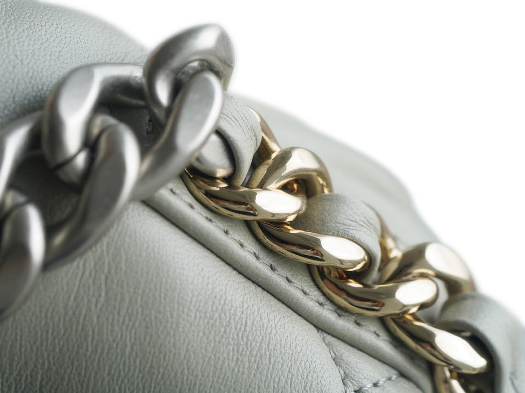 CC 19 HANDBAG