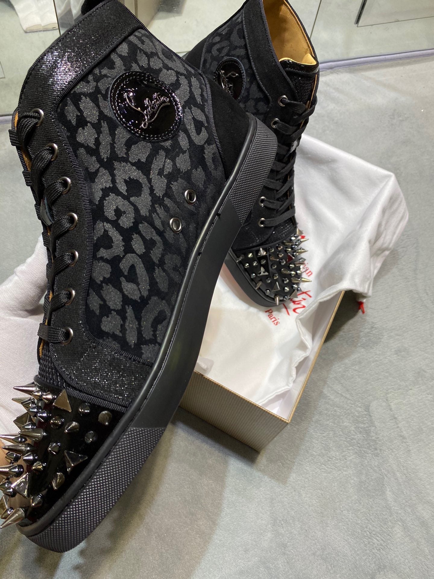 CL SPIKES SNEAKERS