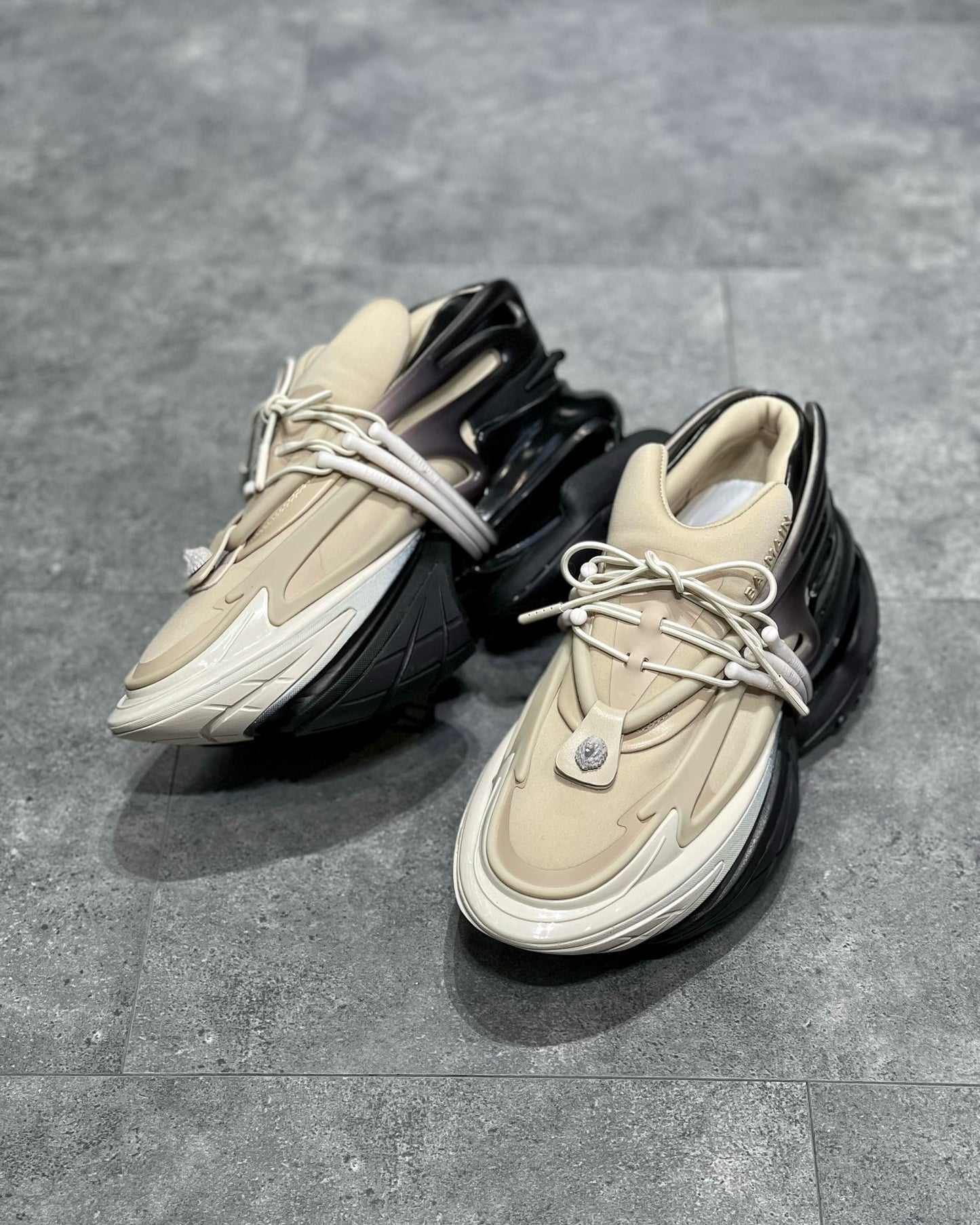 BALM UNICORN LOW-TOP SNEAKERS