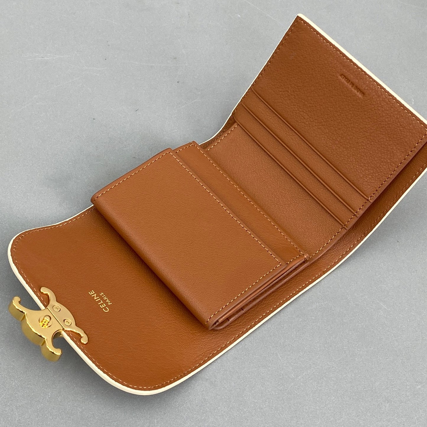 CEL TRIOMPHE WALLET