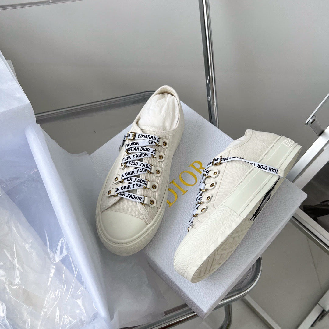 CD WALKN SNEAKER