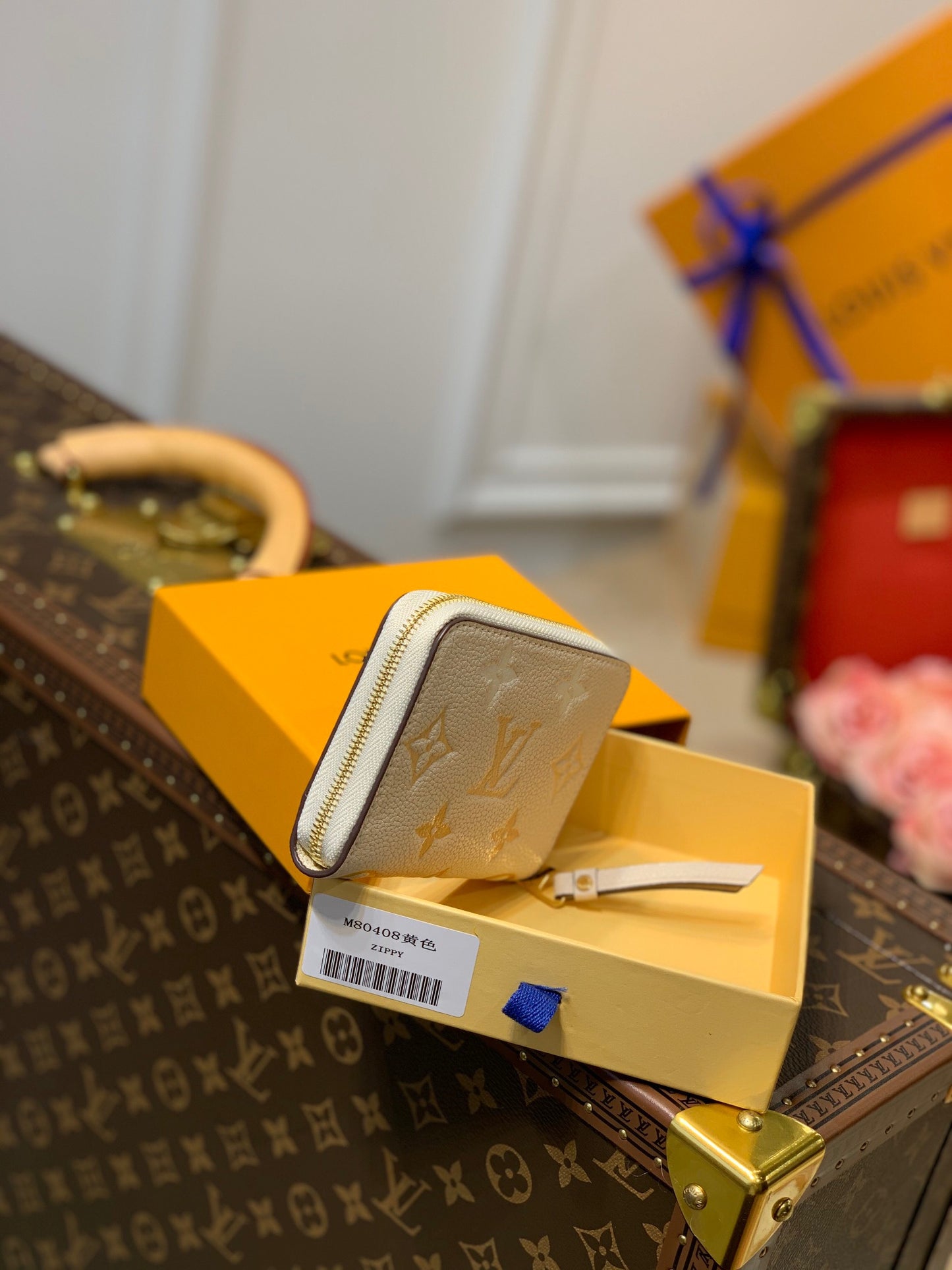 LOU SARAH WALLET