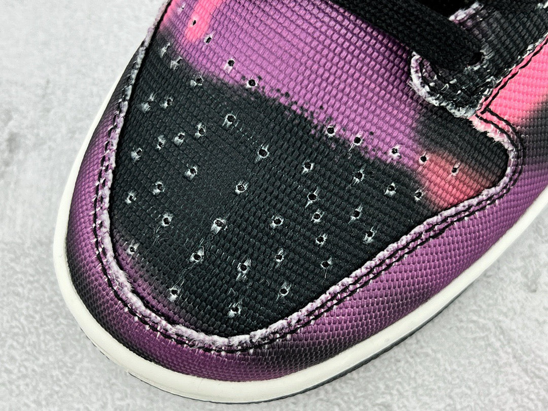 DUNK LOW GRAFFITI