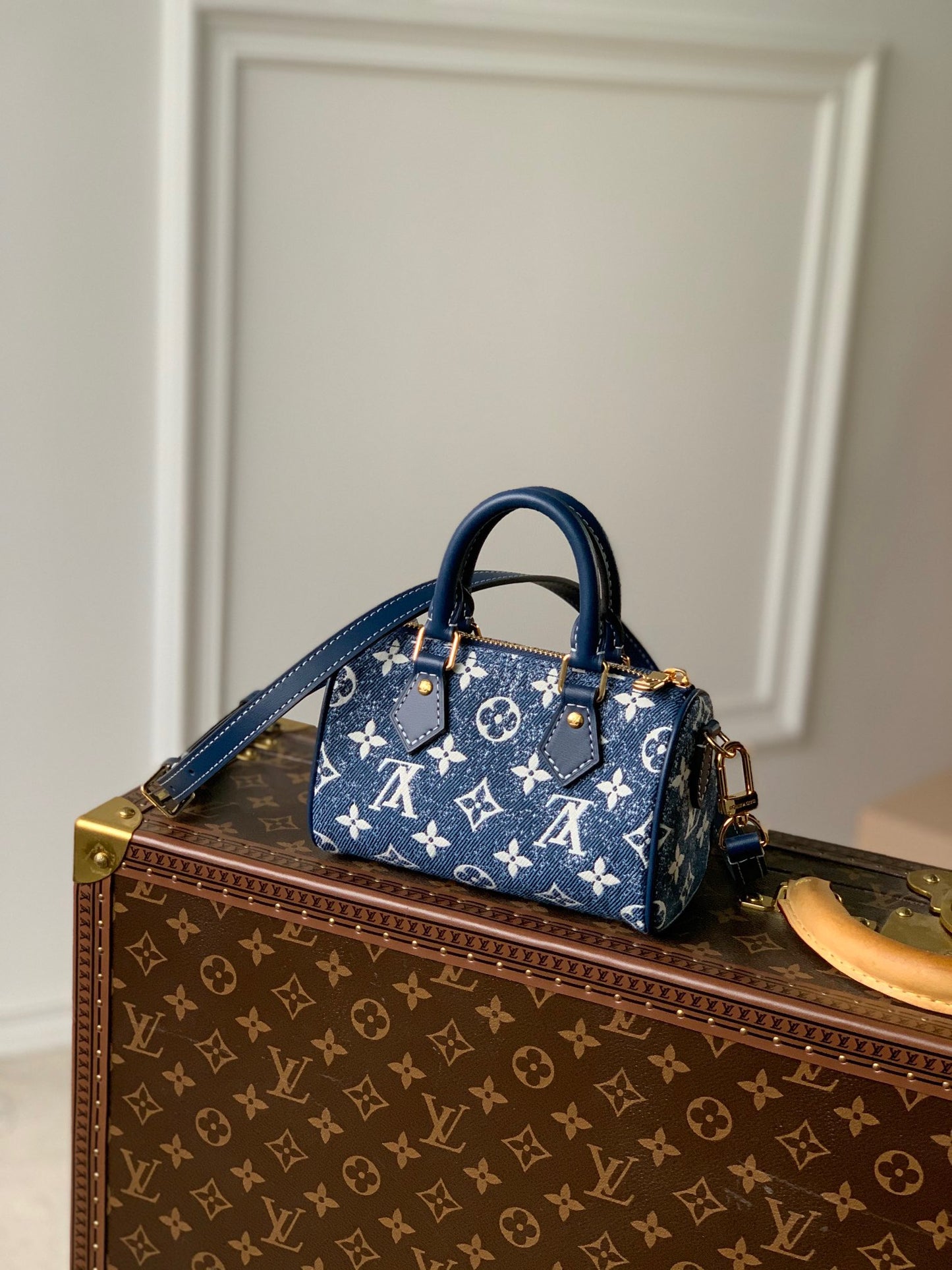 LOU NANO SPEEDY BAG