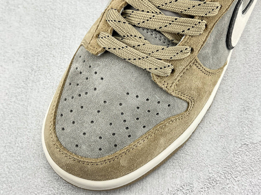 DUNK LOW x OTOMO KATUSHIRO