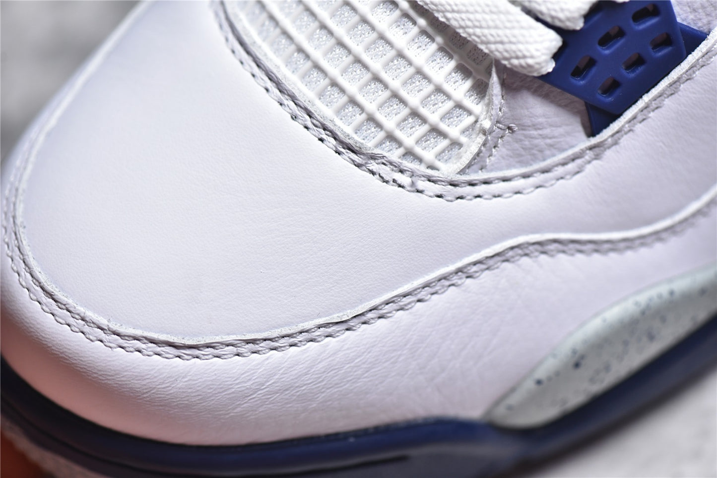 JORDAN 4 MIDNIGHT NAVY