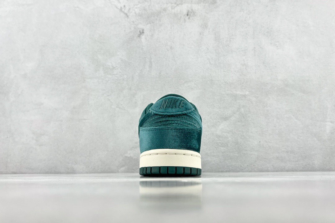DUNK LOW ATOMIC TEAL