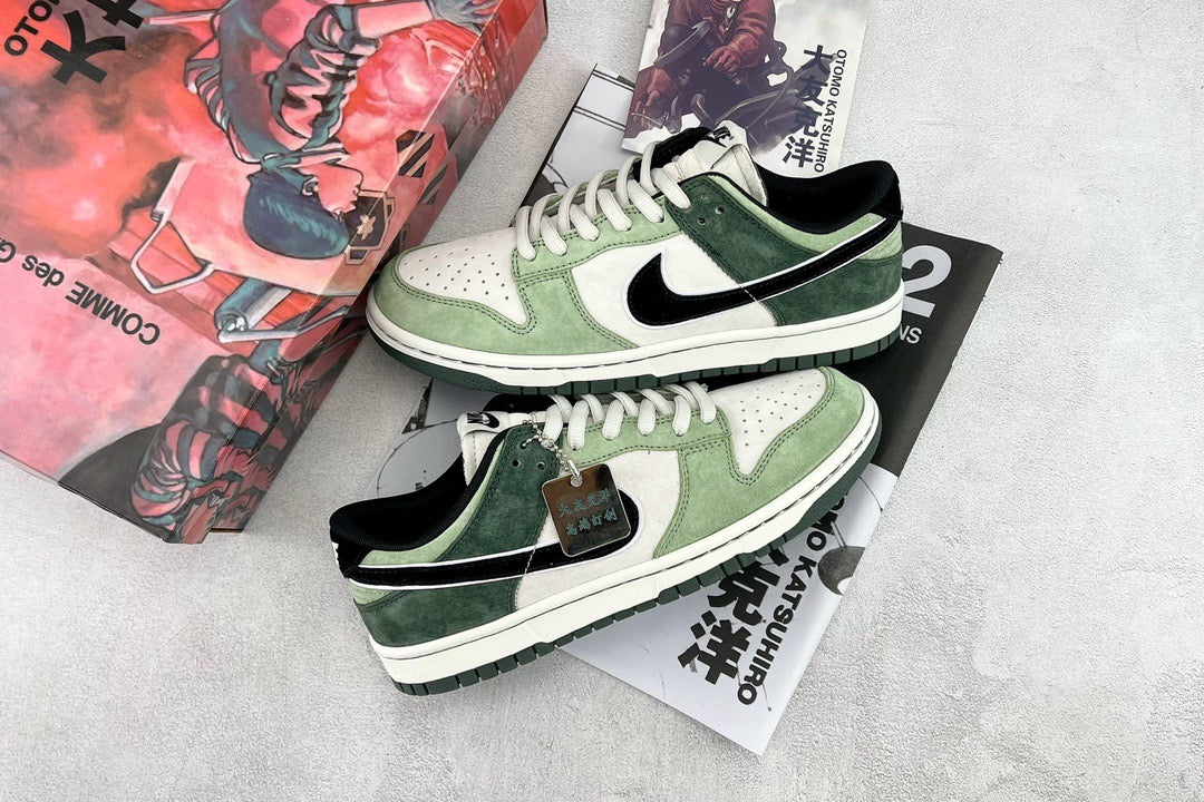 DUNK LOW x OTOMO KATSUHIRO