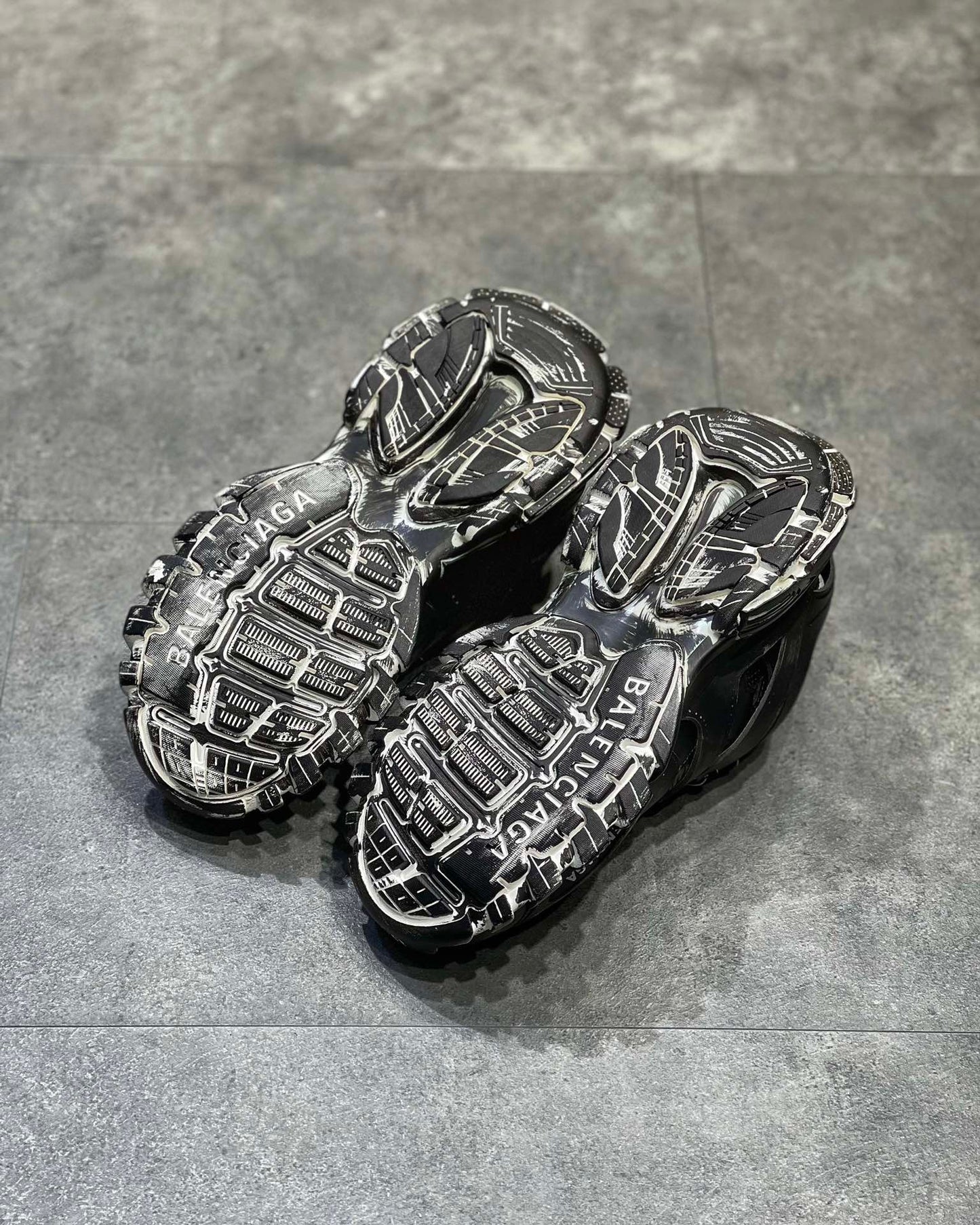 BAL TRACK 3.0 SNEAKERS