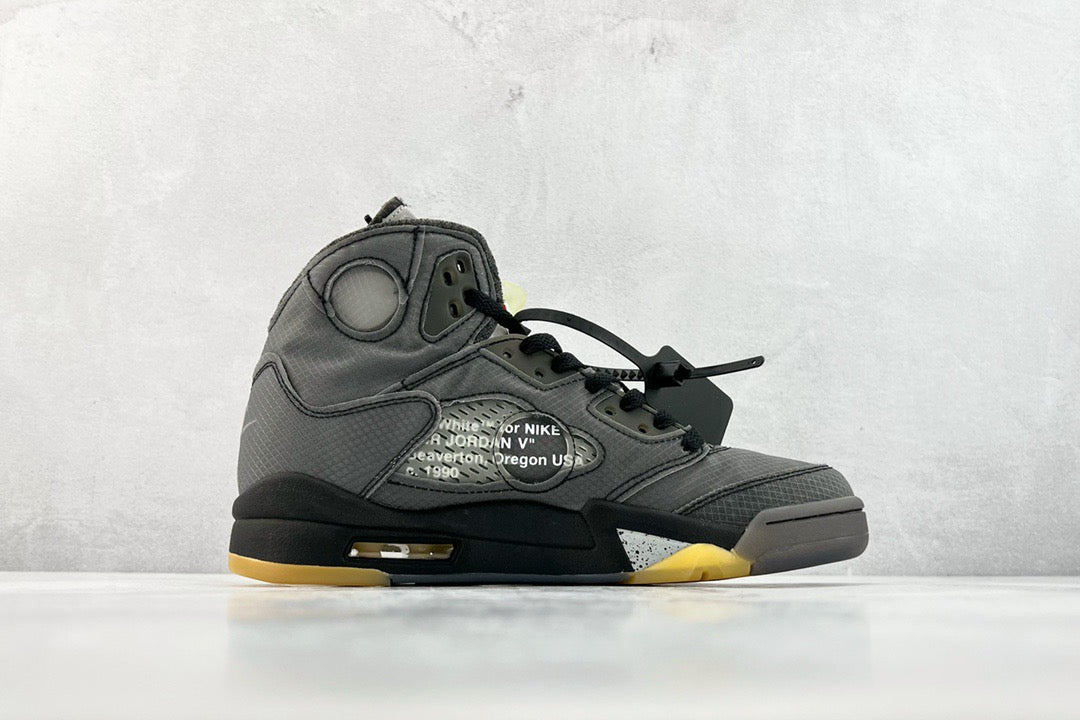 JORDAN X OFF WHIT 5 RETRO