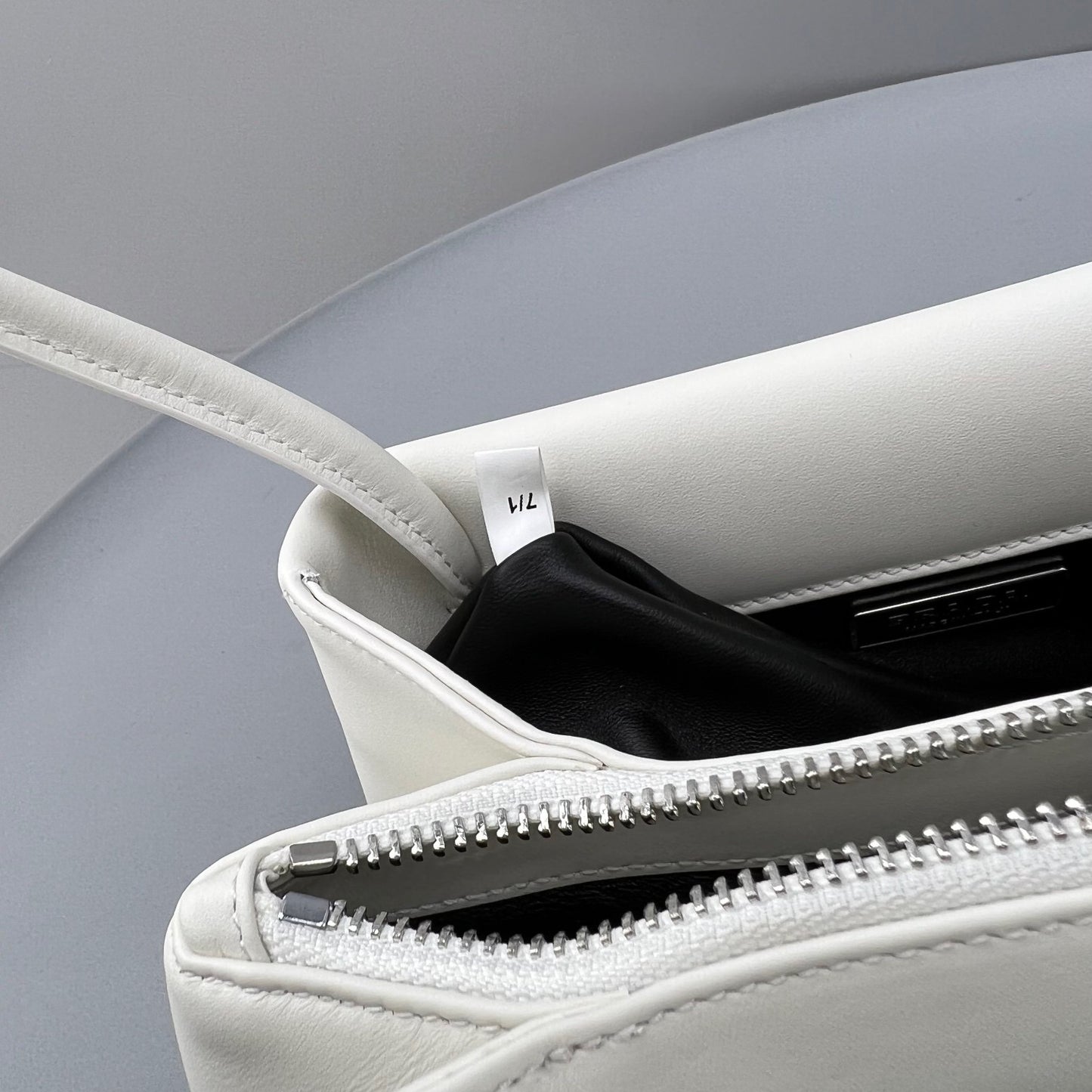 PD SMALL LEATHER BAG