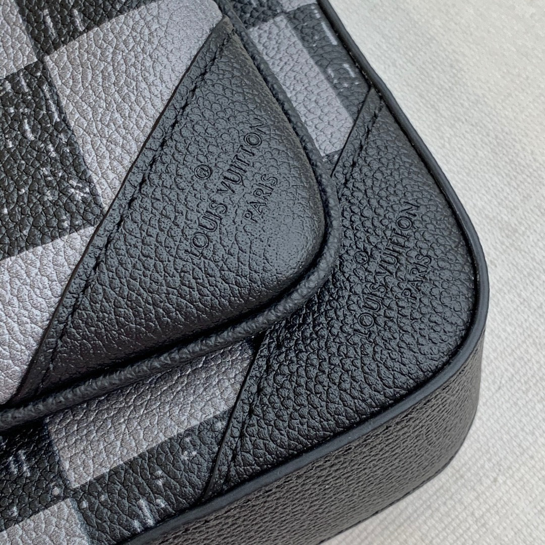 LOU TRIO MESSENGER BAG