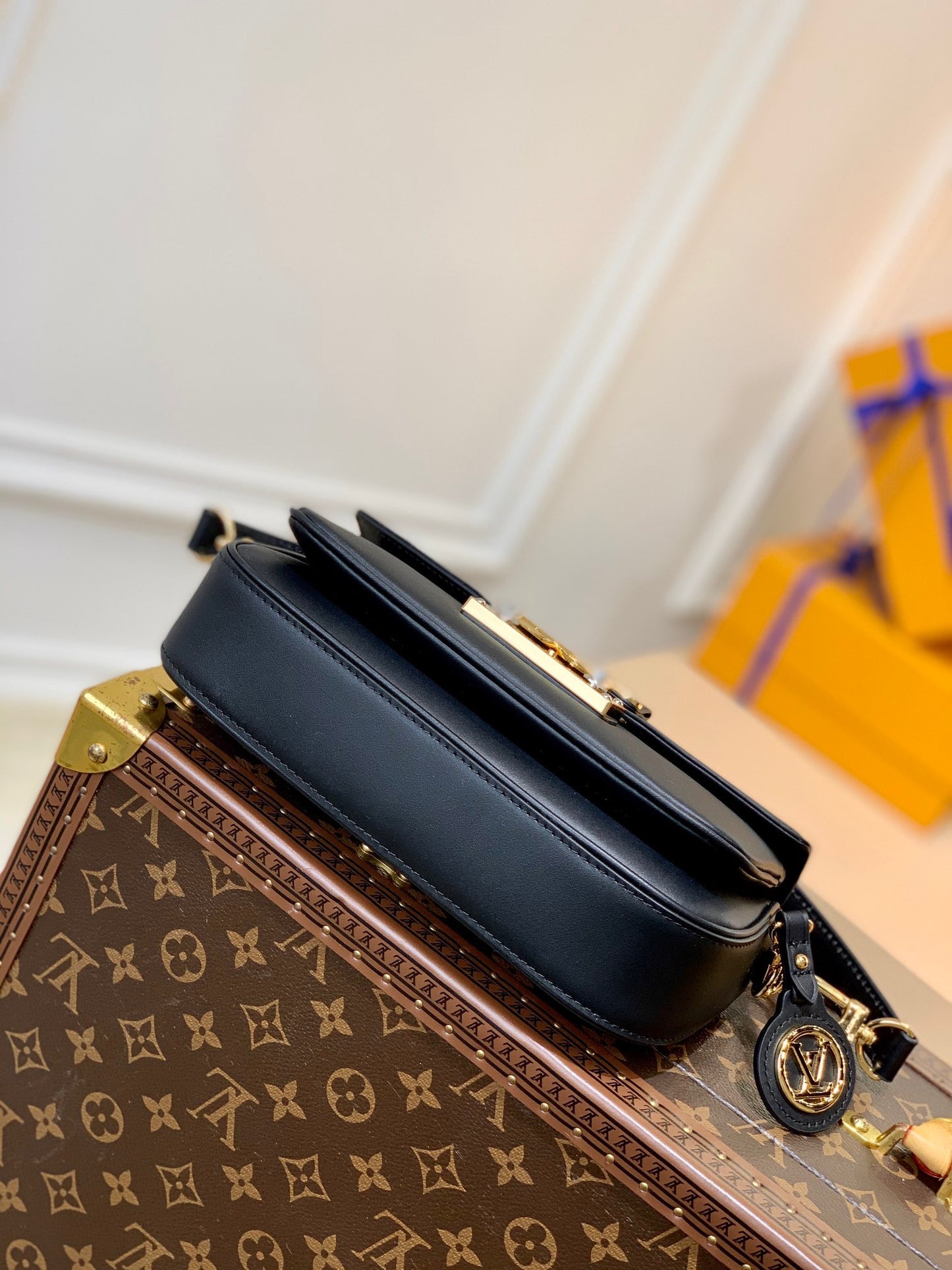 LOU SWING BAG