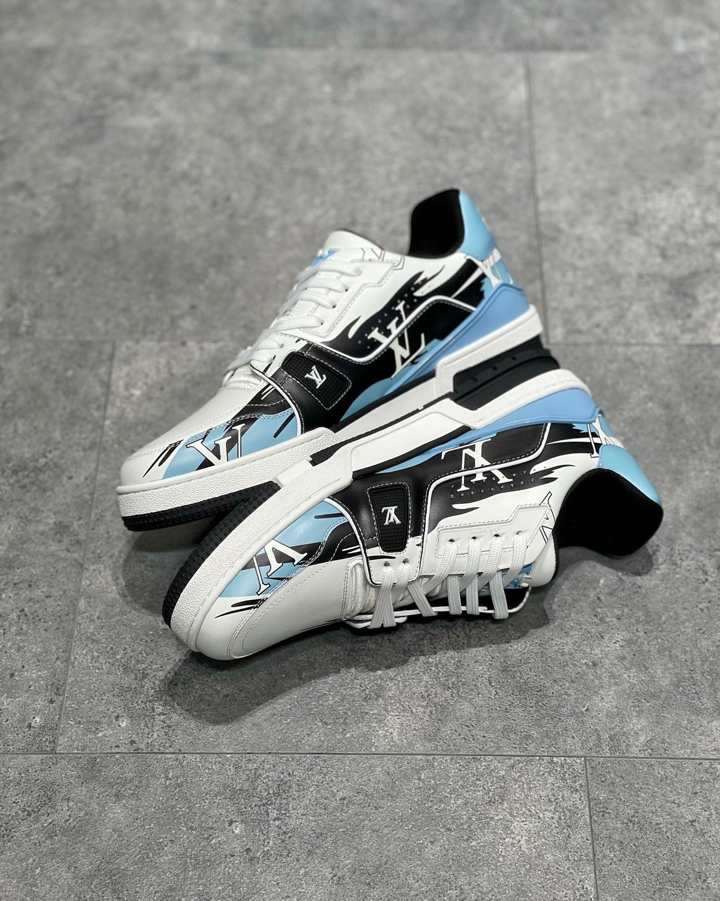 LOU TRAINERS