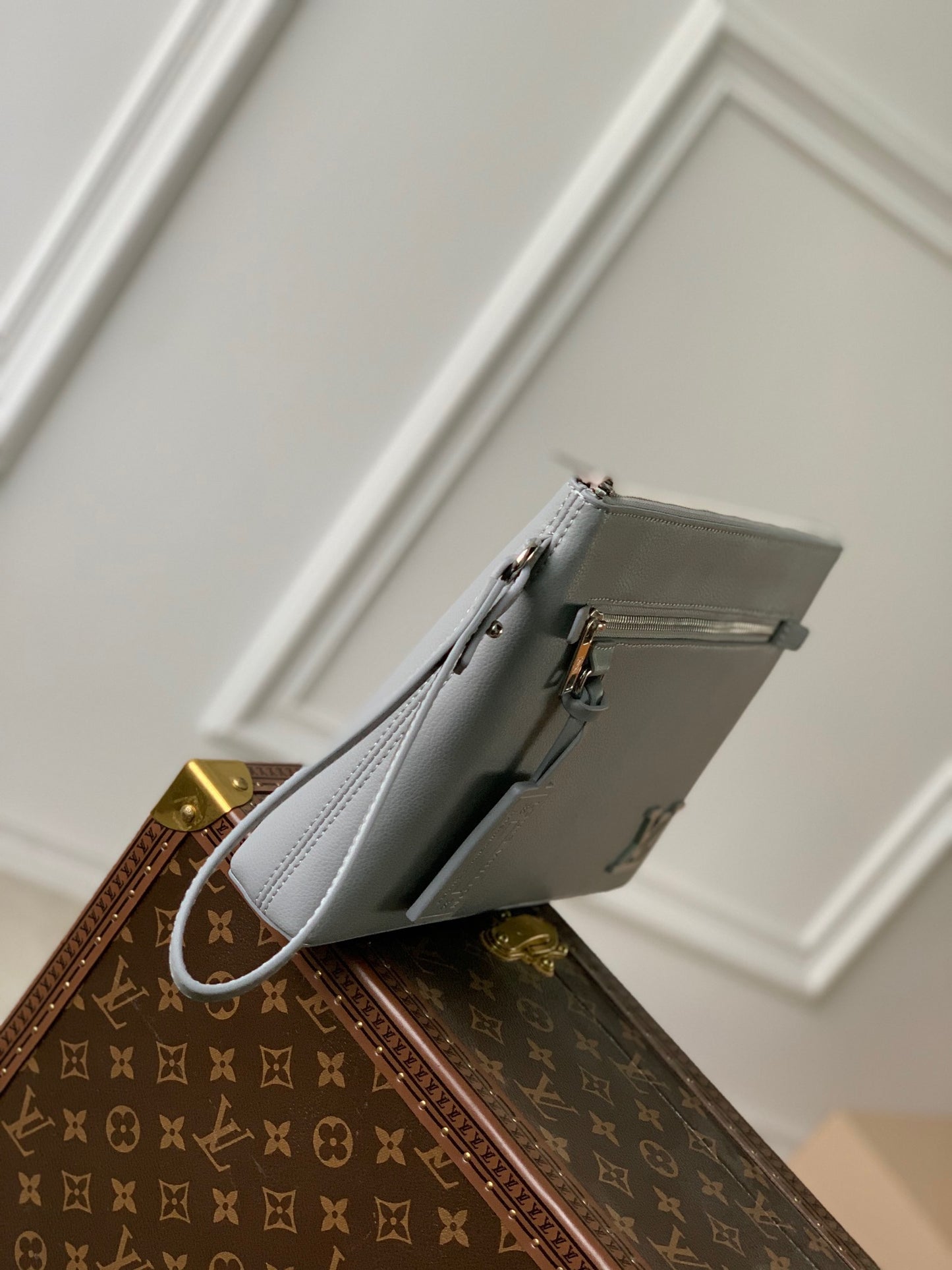 LOU AEROGRAM IPAD POUCH