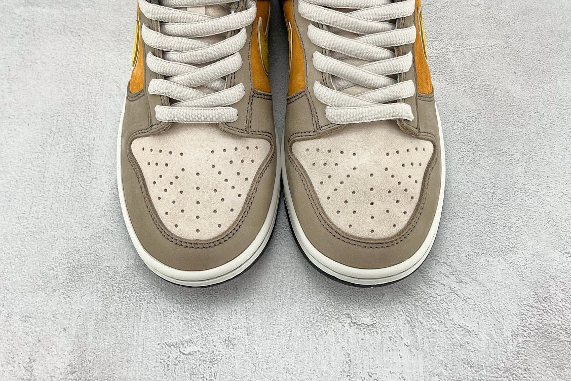 DUNK LOW x OTOMO KATUSHIRO