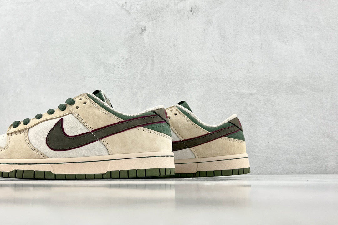 DUNK LOW x OTOMO KATUSHIRO