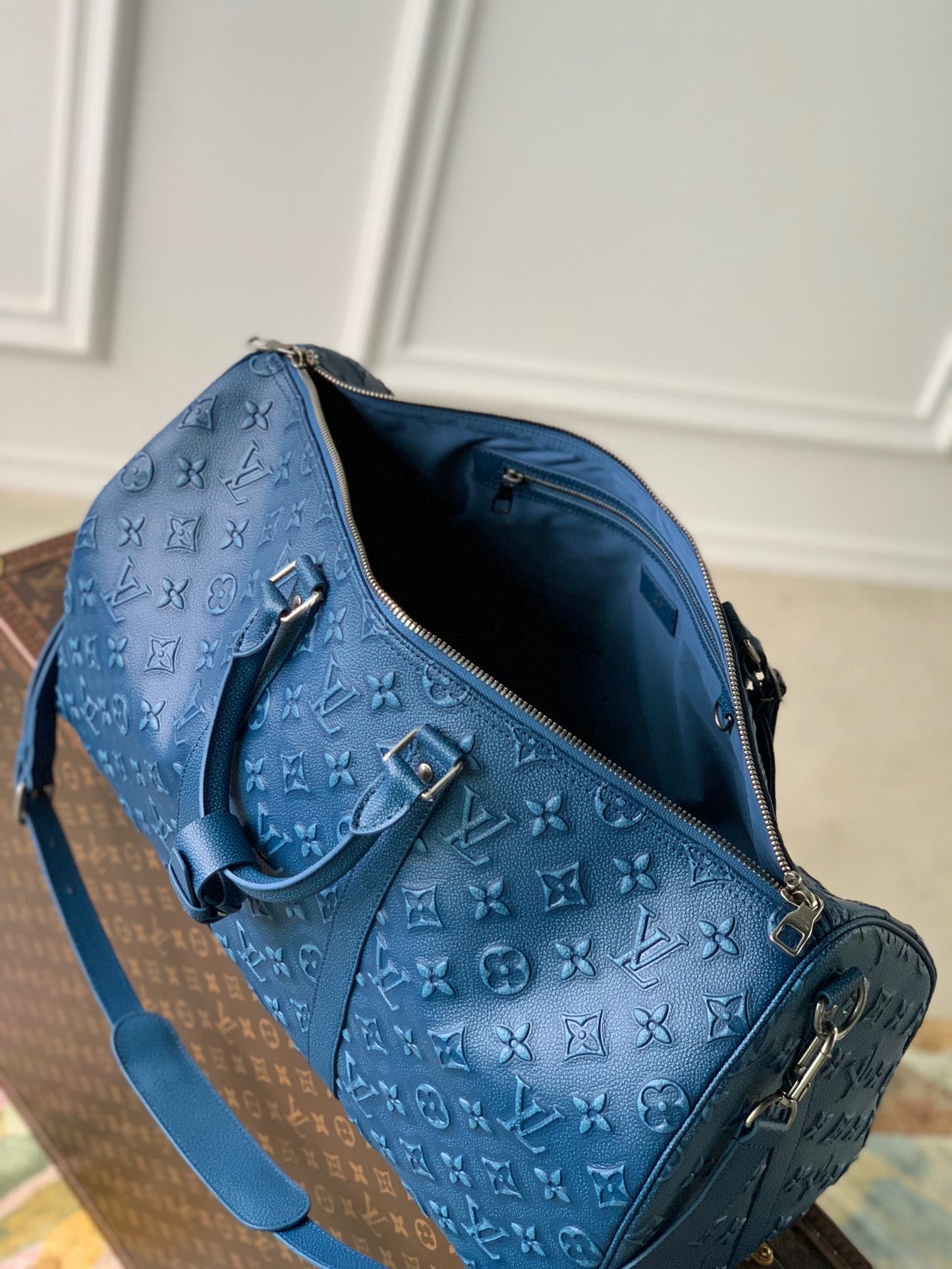 LOU KEEPALL BANDOULIÈRE 50 BAG