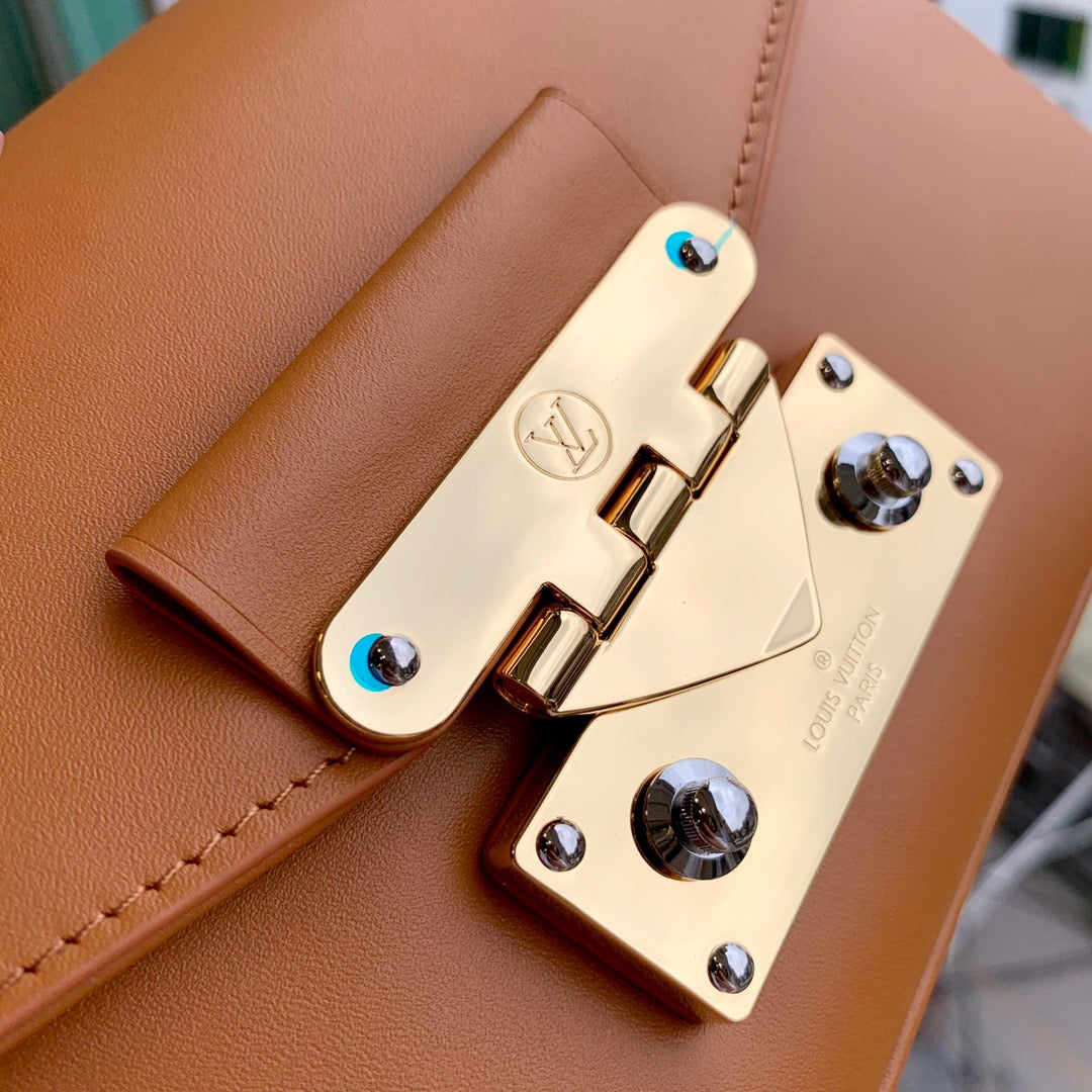 LOU SWING BAG