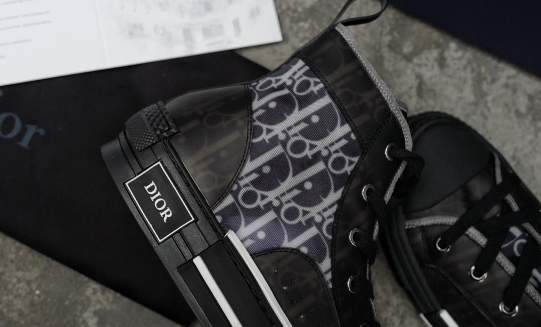 CD B23 SNEAKER