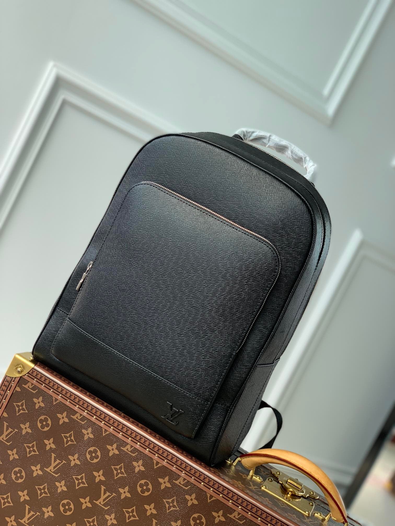 LOU ADRIAN BACKPACK – skladondemand LOU ADRIAN BACKPACK – skladondemand