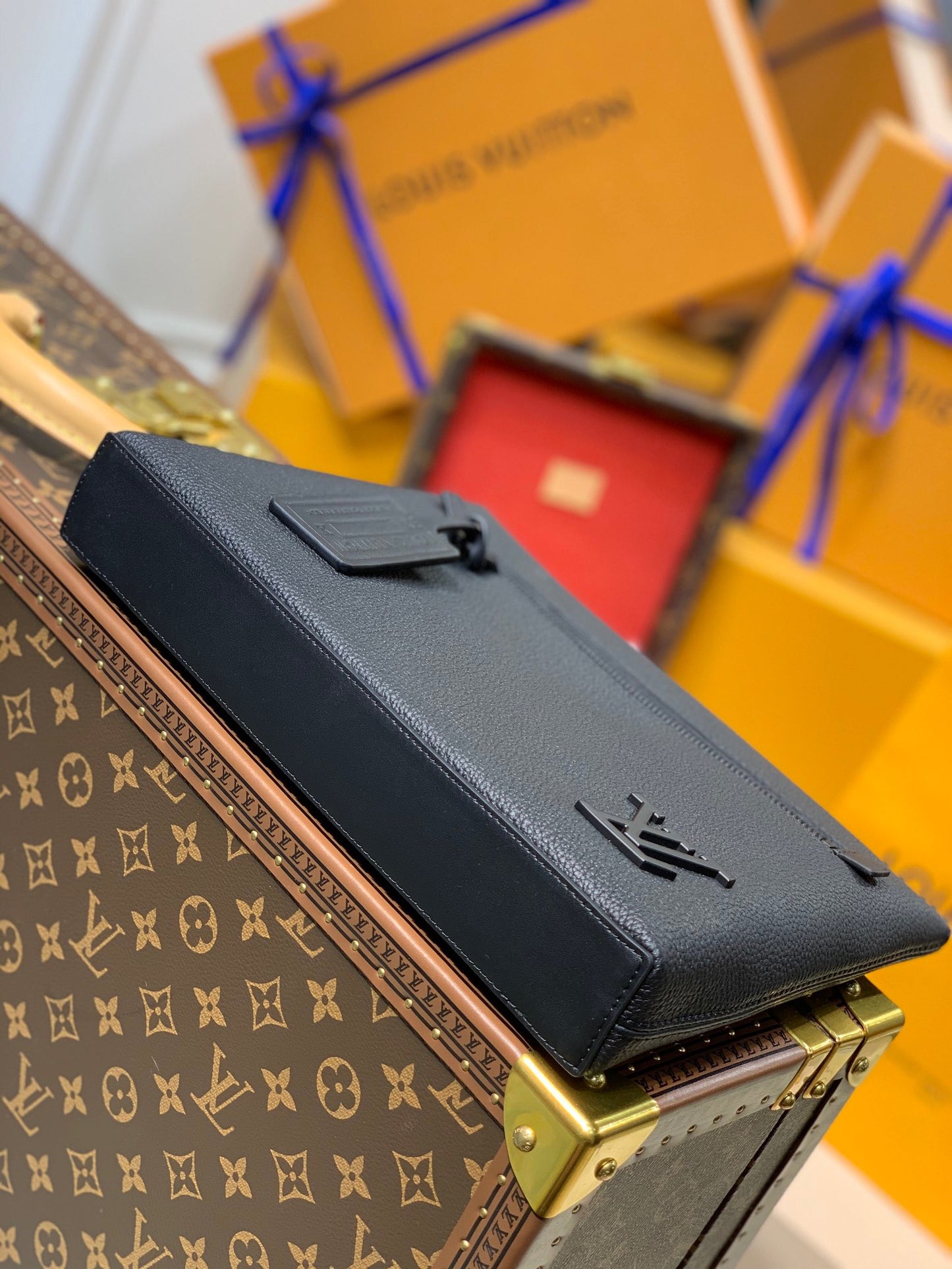 LOU AEROGRAM IPAD POUCH