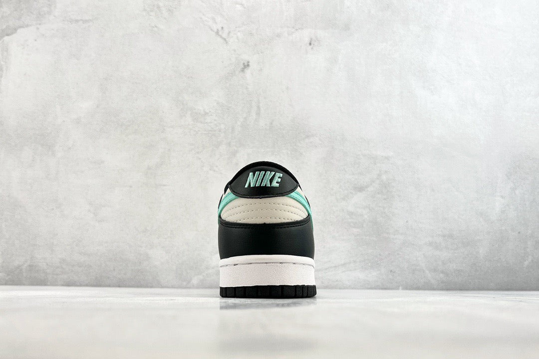 DUNK LOW TROPICAL TWIST