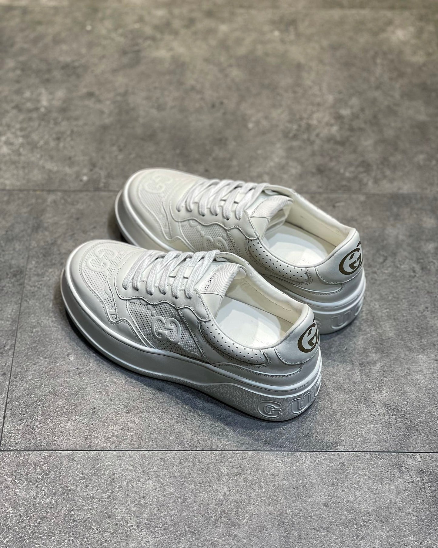 GG EMBOSSED SNEAKER