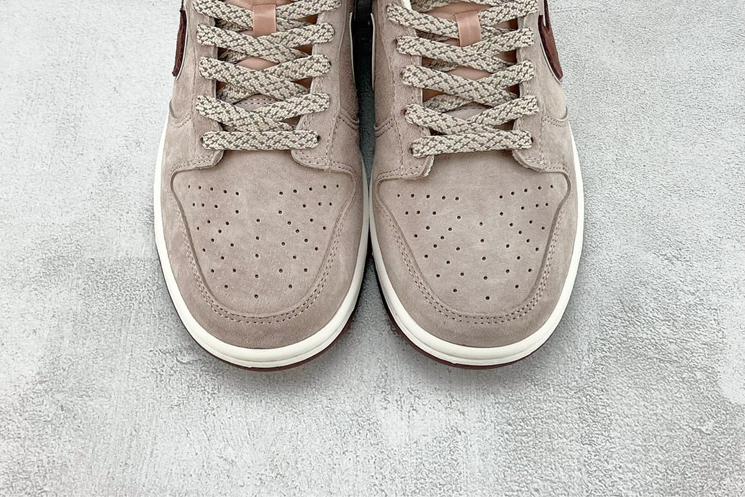 DUNK LOW x OTOMO KATUSHIRO