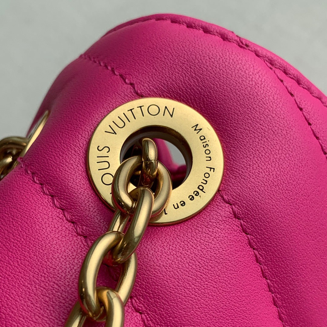 LOU NEW WAVE CHAIN BAG
