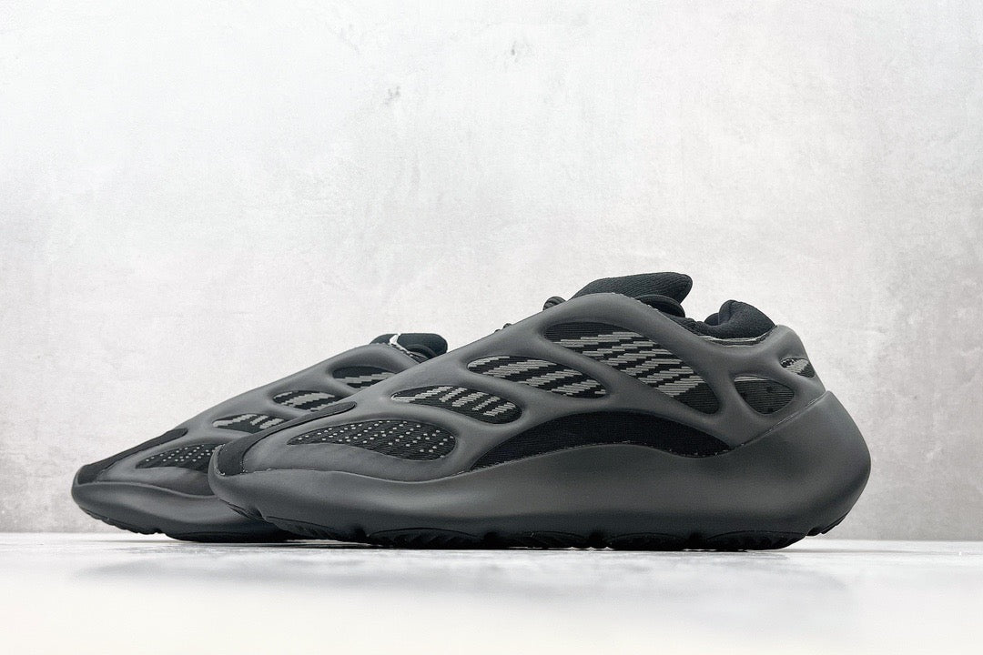 YEEZY 700 V3 ALVAH