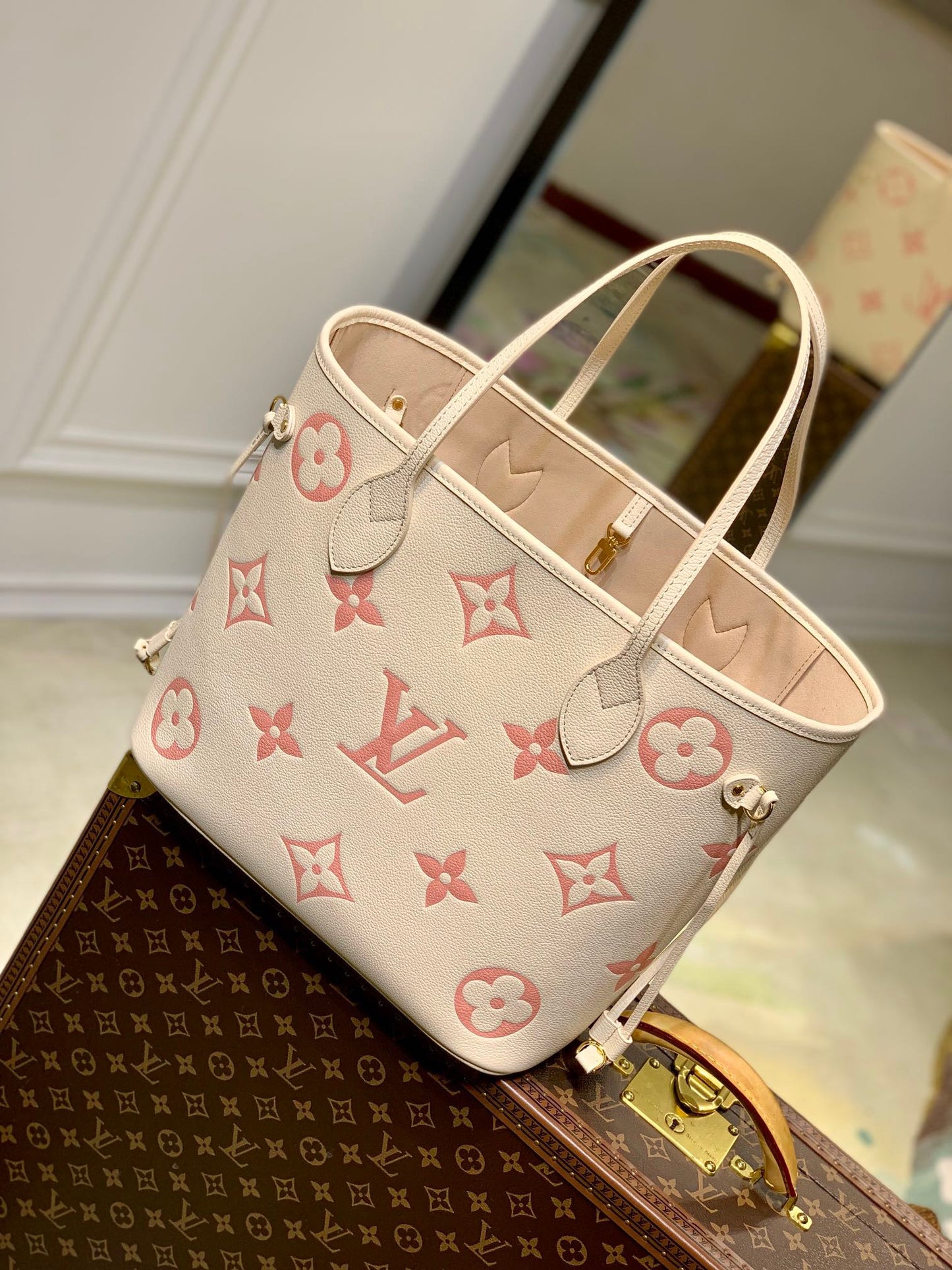 LOU NEVERFULL MM BAG