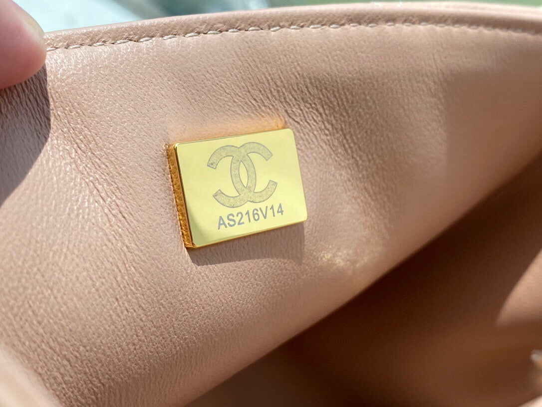CC MINI FLAP BAG